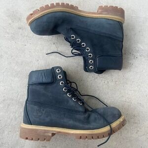 Timberland classic Boots size 8.5